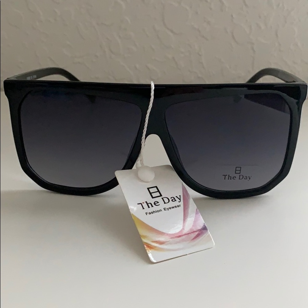 🆕 🆑 SUNGLASSES